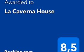 La Caverna House